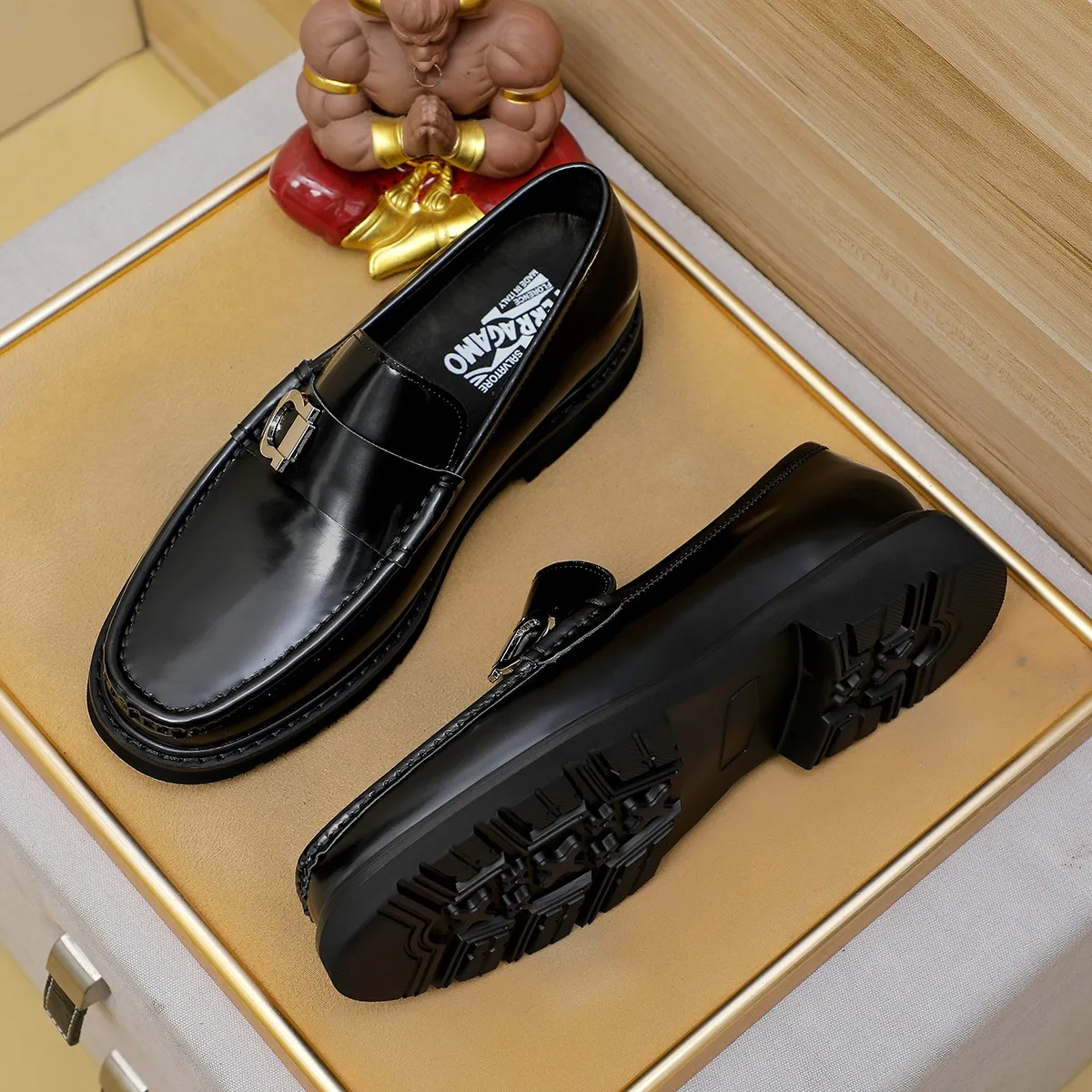 Men's shoes 💰500 Ferragamo [Ferragamo] top imported suit men's shoes 💯Original copy of the official website, product materials: selected imported embossed calfskin + luxury hardware buckle accessories ~ imported water-dyed cow 🐂 leather lining. Strong three-dimensional visual effect, original combination outsole, multiple colors available😘 Size: 38-44 (.45.46.4. Customized)